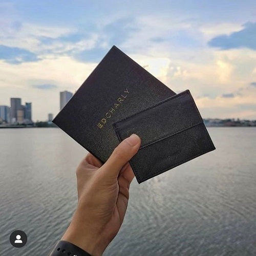 Black Minimalist Wallet 